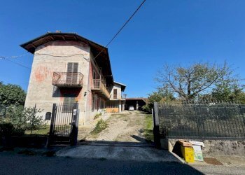 Facciata - Villa via Maghetto, 125, Mongrando - foto 2