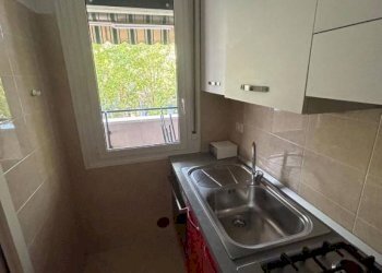 Cucina - Appartamento via Genova, Bologna (zona Mazzini) - foto 11