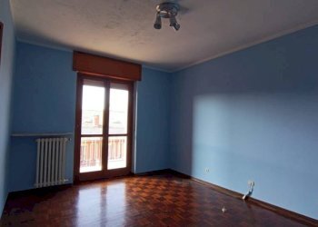 Camera da letto - Four-room apartment via San Bernardo, 49, Mondovì - photo 3