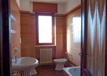 Bagno - Four-room apartment via San Bernardo, 49, Mondovì - photo 5