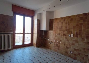 Cucina - Four-room apartment via San Bernardo, 49, Mondovì - photo 6