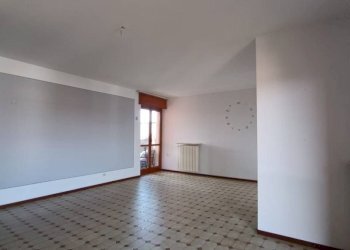 Salone - Four-room apartment via San Bernardo, 49, Mondovì - photo 8