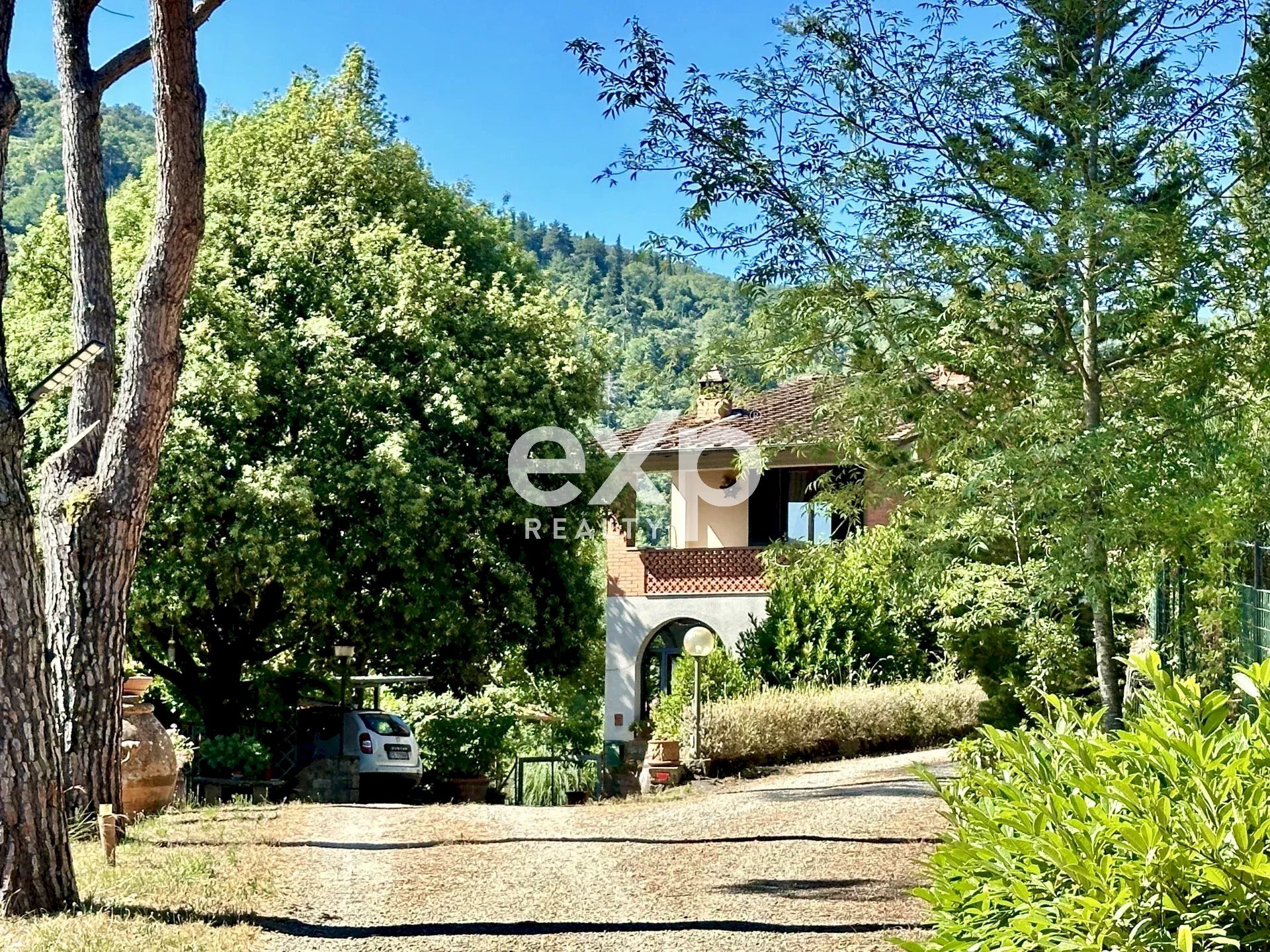 Semi-detached Villa Greve in Chianti - photo 1