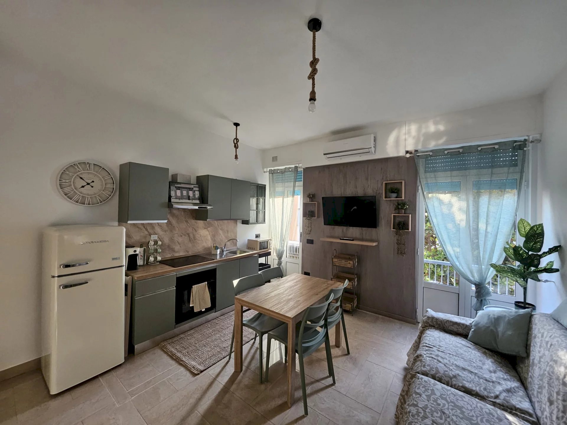 Soggiorno con cottura - Two-room apartment Lavagna - photo 1