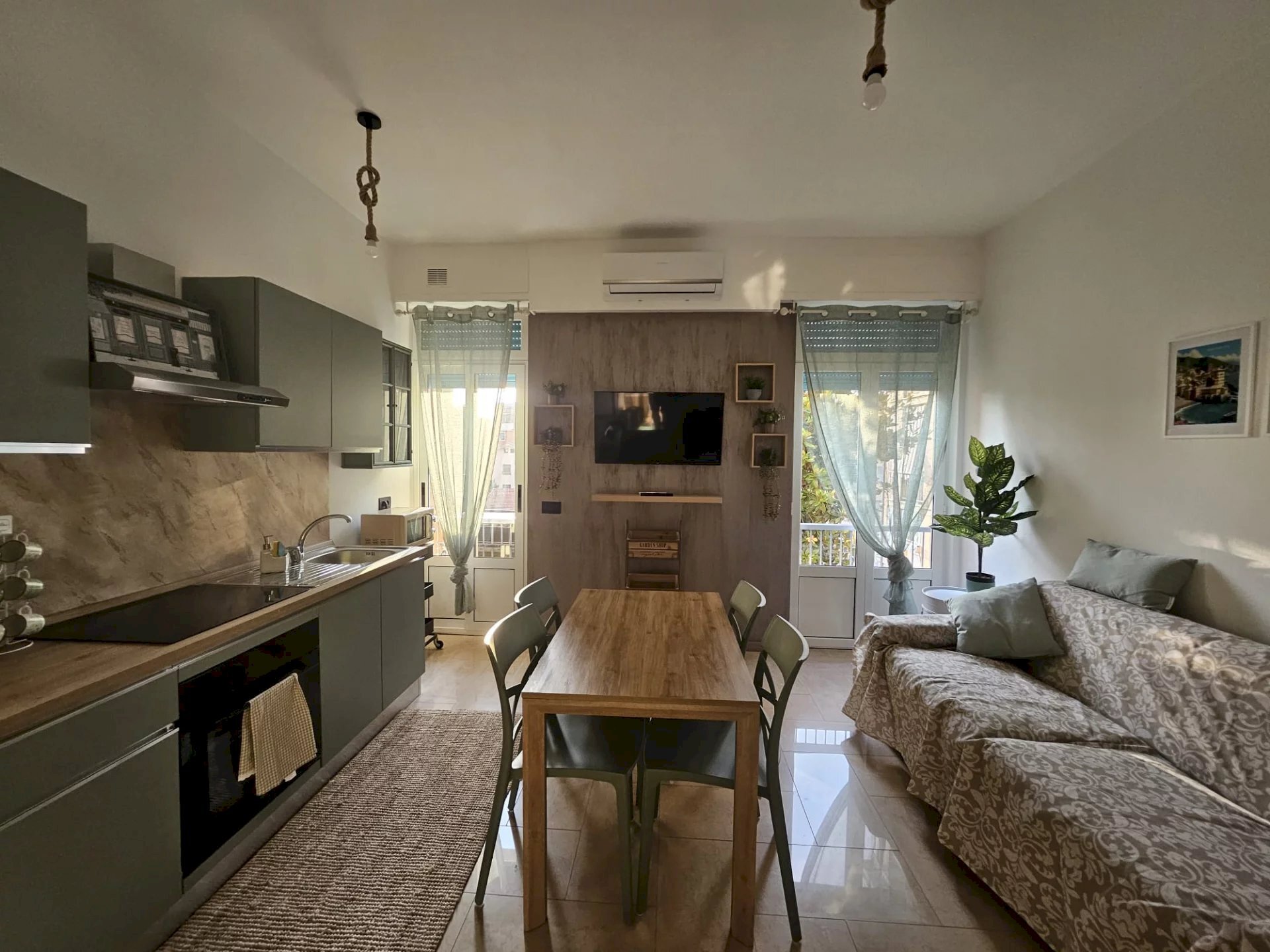 Soggiorno con cottura - Two-room apartment Lavagna - photo 2