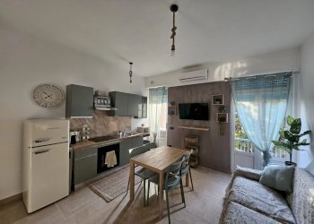 Soggiorno con cottura - Two-room apartment Lavagna - photo 1