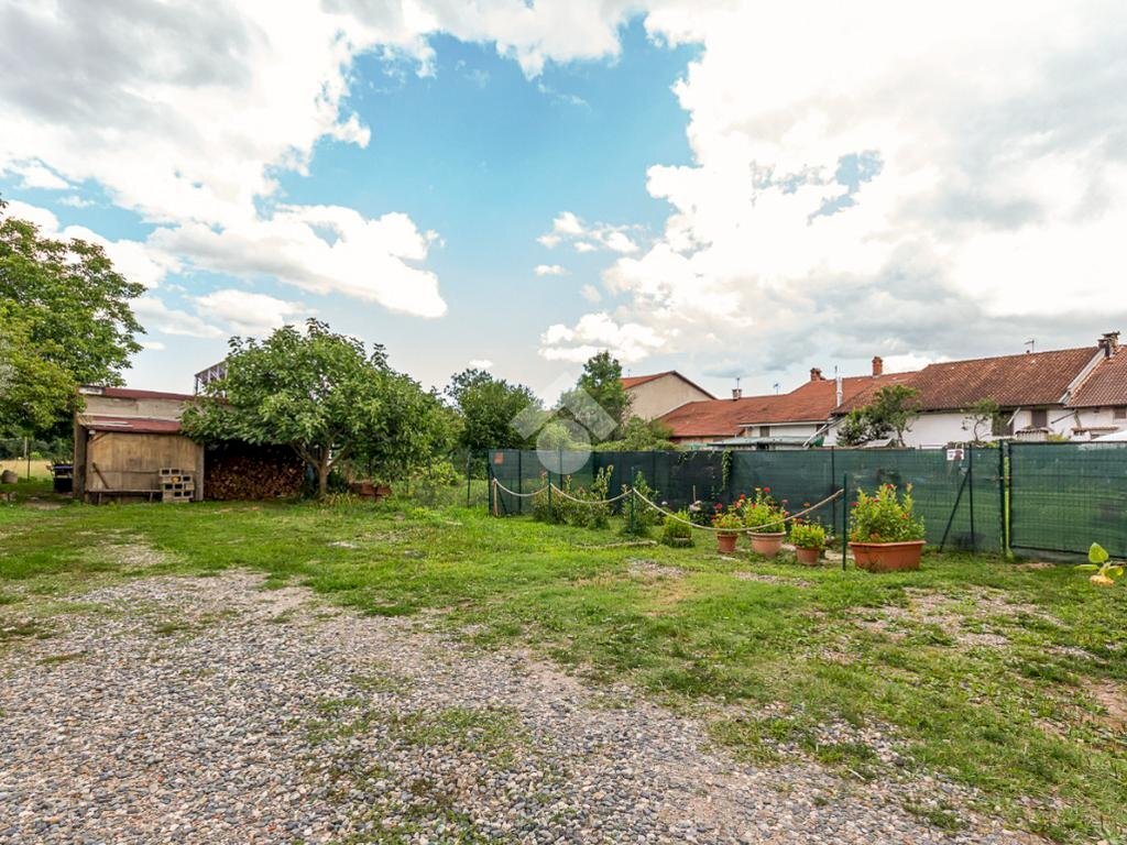 Three-room apartment Via ugo foscolo, San Gillio - photo 2