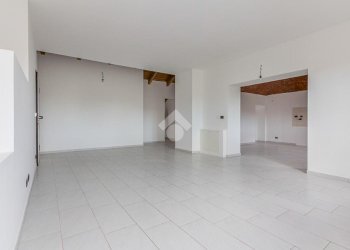 Trilocale Via ugo foscolo, San Gillio - foto 20