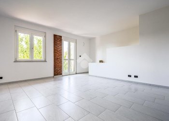 Trilocale Via ugo foscolo, San Gillio - foto 27