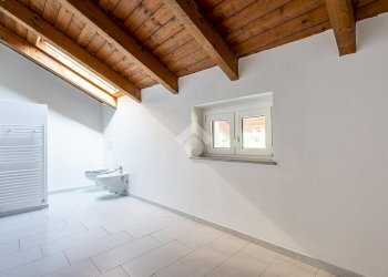 Trilocale Via ugo foscolo, San Gillio - foto 37