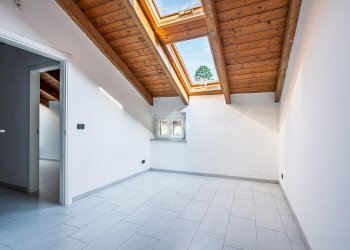 Trilocale Via ugo foscolo, San Gillio - foto 41