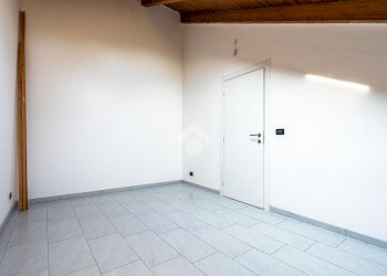 Trilocale Via ugo foscolo, San Gillio - foto 42