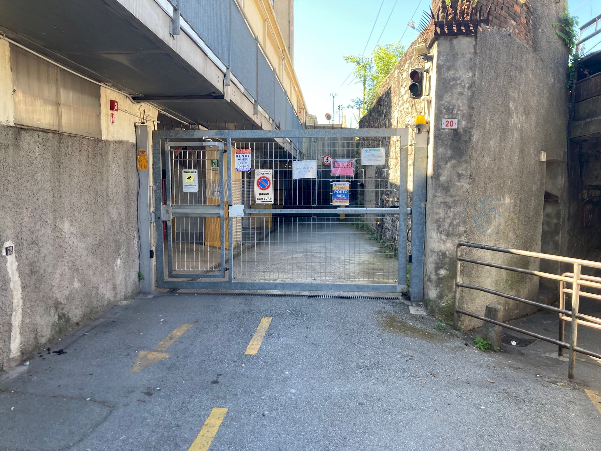 Box Via Giuditta Tavani, Genova (zona Sampierdarena) - foto 3