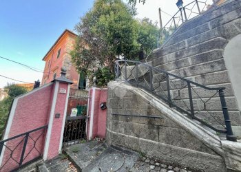 Villa Scalinata Cernaia, La Spezia (neighborhood Stazione) - photo 2