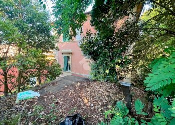 Villa Scalinata Cernaia, La Spezia (neighborhood Stazione) - photo 12