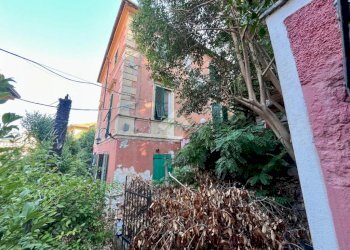 Villa Scalinata Cernaia, La Spezia (neighborhood Stazione) - photo 24