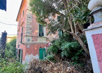 Villa Scalinata Cernaia, La Spezia (neighborhood Stazione) - photo 27