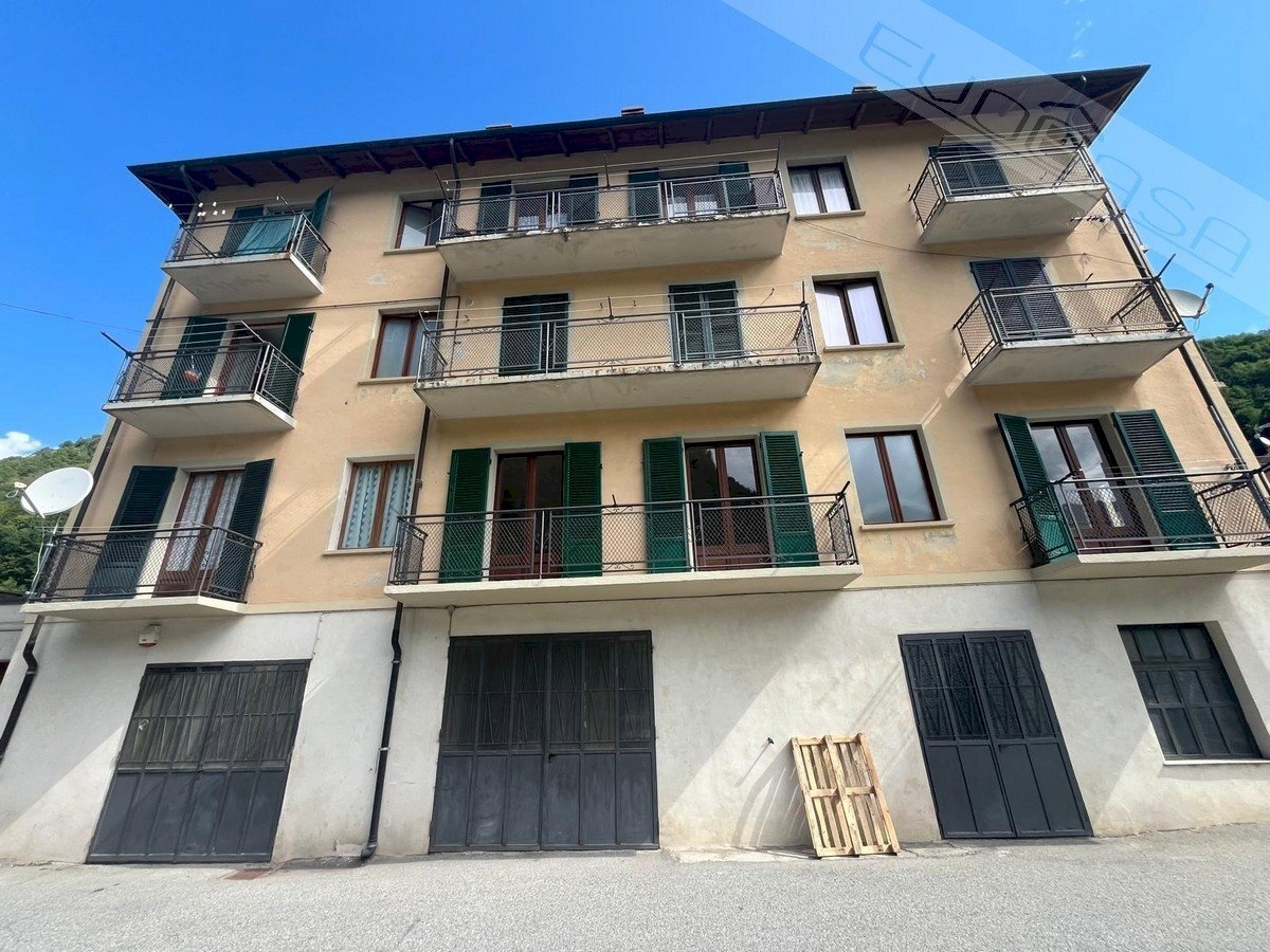 Four-room apartment Via Montenero , Perrero - photo 1