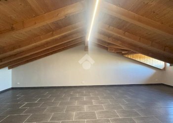 Trilocale Via XXV Aprile, Suno - foto 11