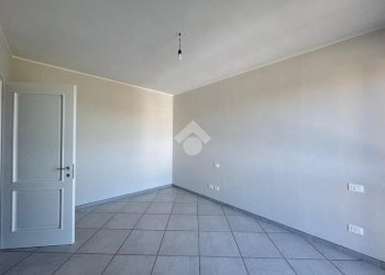 Trilocale Via XXV Aprile, Suno - foto 13