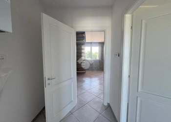 Trilocale Via XXV Aprile, Suno - foto 16