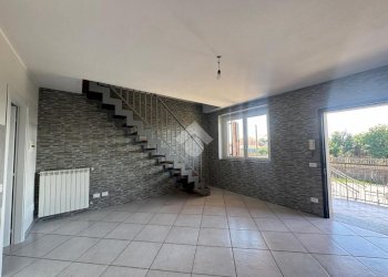 Trilocale Via XXV Aprile, Suno - foto 30