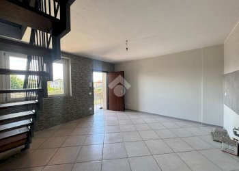 Trilocale Via XXV Aprile, Suno - foto 31