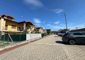 Trilocale Via XXV Aprile, Suno - foto 39