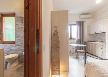 One-room apartment Olbia - photo 13