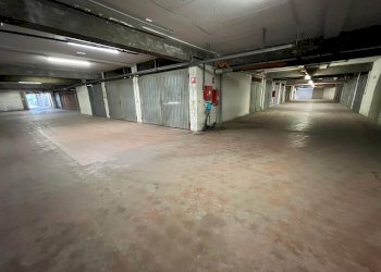 Garage - Parcheggio Modena - foto 10