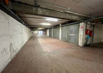 Garage - Parcheggio Modena - foto 11