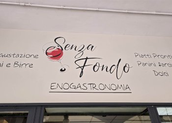 Attività Commerciale Piazza Martiri 32, Reggiolo - foto 3