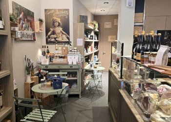 Attività Commerciale Piazza Martiri 32, Reggiolo - foto 7