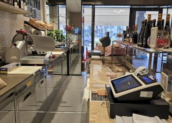 Attività Commerciale Piazza Martiri 32, Reggiolo - foto 8