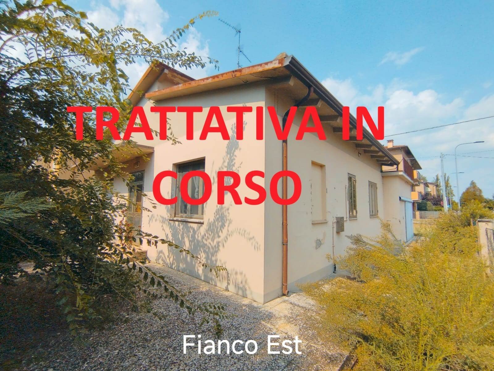 Casa indipendente Via Valli 87, Mirandola - foto 1