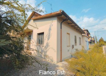 Casa indipendente Via Valli 87, Mirandola - foto 2