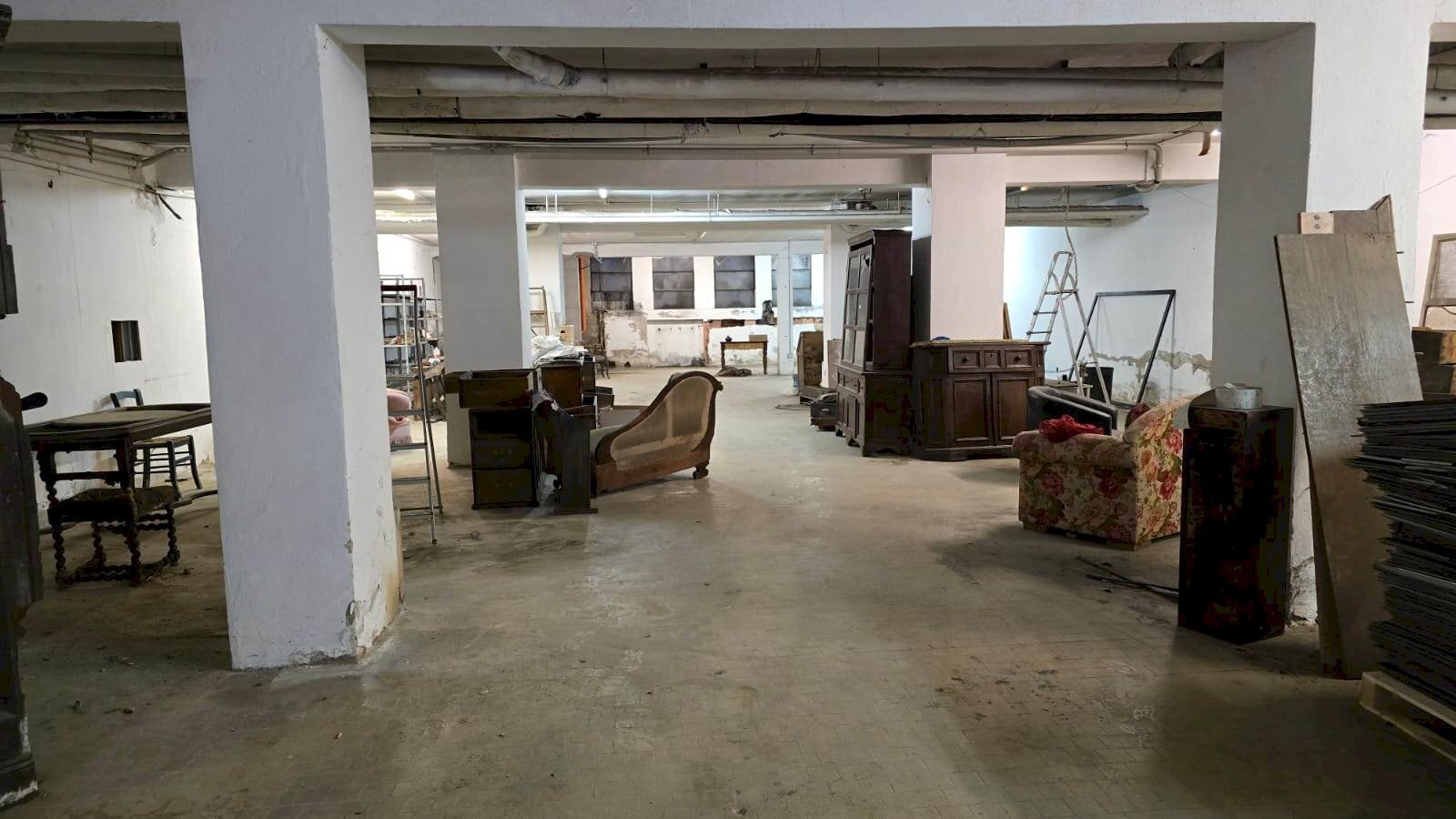 Warehouse Via Emilia Ovest 111, Modena - photo 1
