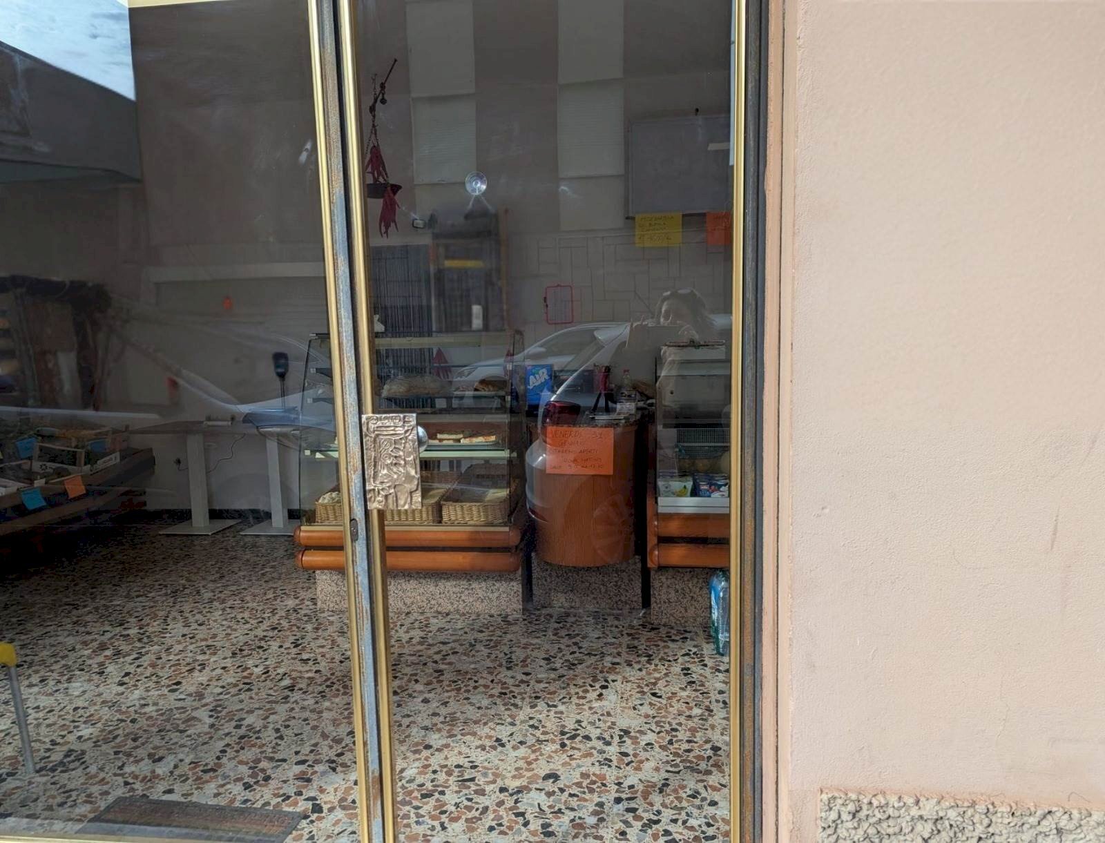 Shop Via Parini 63, Modena - photo 3