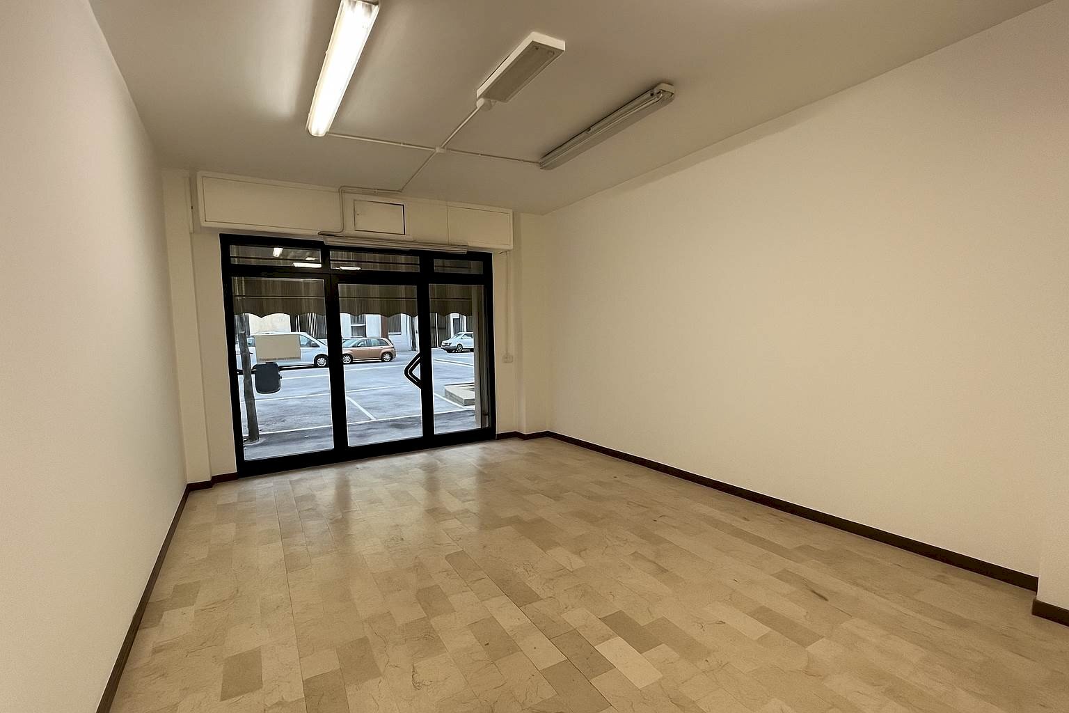 Shop Modena - photo 1