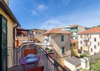 Foto 14 - Trilocale VIA XX SETTEMBRE
 
57, Alassio - foto 14