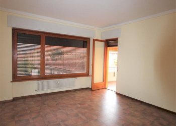 Foto 4 - Trilocale Via Cimitero
 
10, Cannobio - foto 4