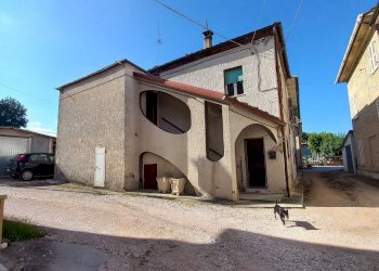 Foto 1 - Casa semi indipendente via Volpi
32, Falerone - foto 1