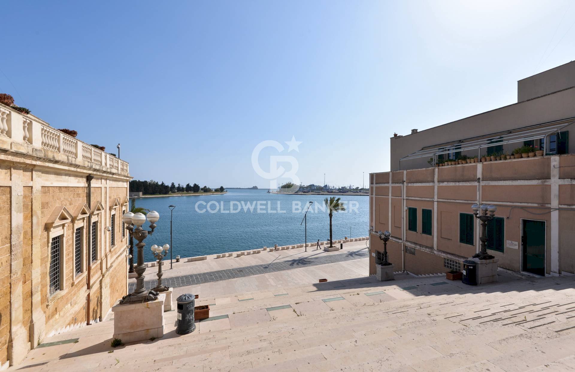 Foto 2 - Attività Commerciale Via Colonne
57-59, Brindisi - foto 2