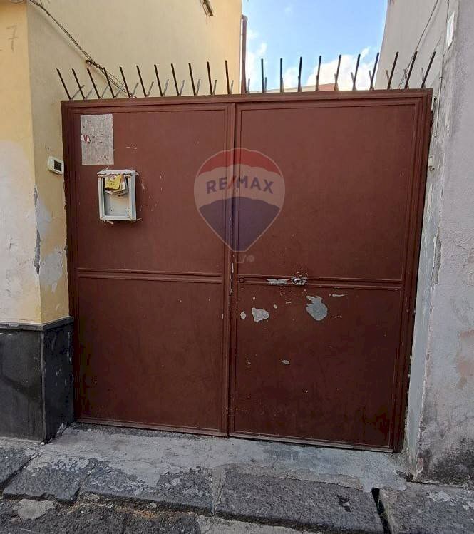 Edificio all\'aperto - Casa semi indipendente Via Gaspare Pagani
 
21, Riposto - foto 3