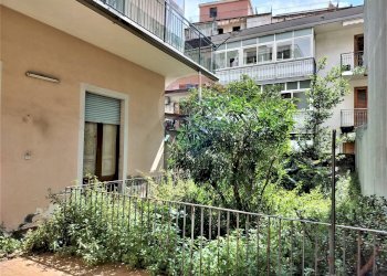 Terrazza - Casa semi indipendente Via Francesco Guglielmino
 
47, Aci Catena - foto 14