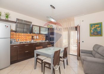 Sala da pranzo - Villa a Schiera Via Giacomo Vaccaro
 
73, Caltagirone - foto 18