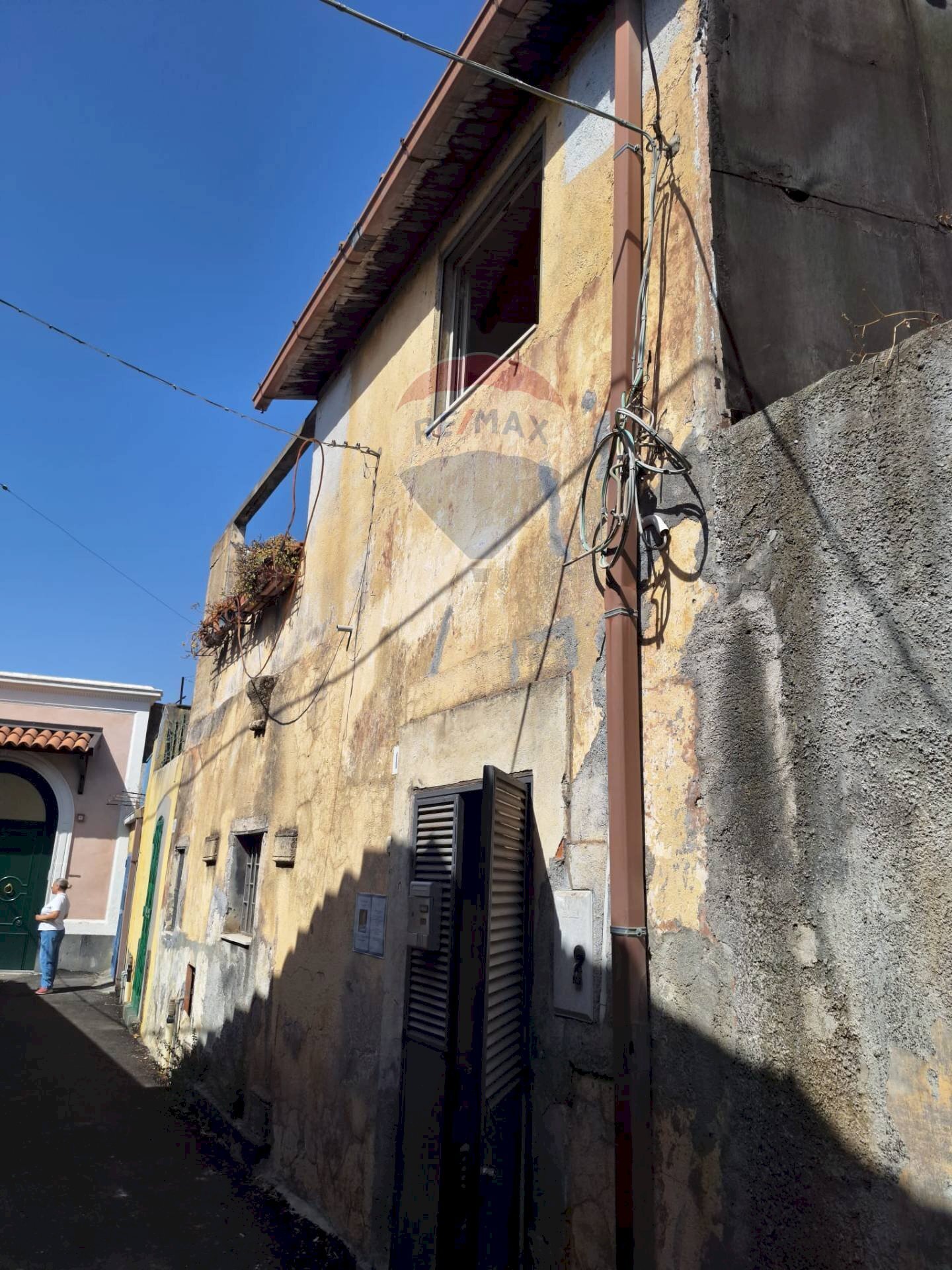 Edificio all\'aperto - Independent house Via Chillei
 
10, Mascalucia - photo 2