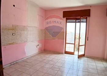 Stanza vuota - Quadrilocale Via Catania
 
284, Adrano - foto 9