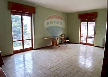 Stanza vuota - Quadrilocale Via Catania
 
284, Adrano - foto 12