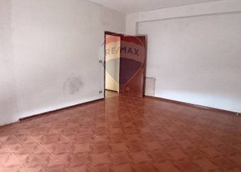 Stanza vuota - Quadrilocale Via Catania
 
284, Adrano - foto 19